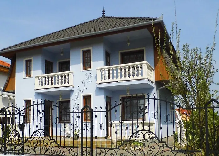 Апартаменты Levendula